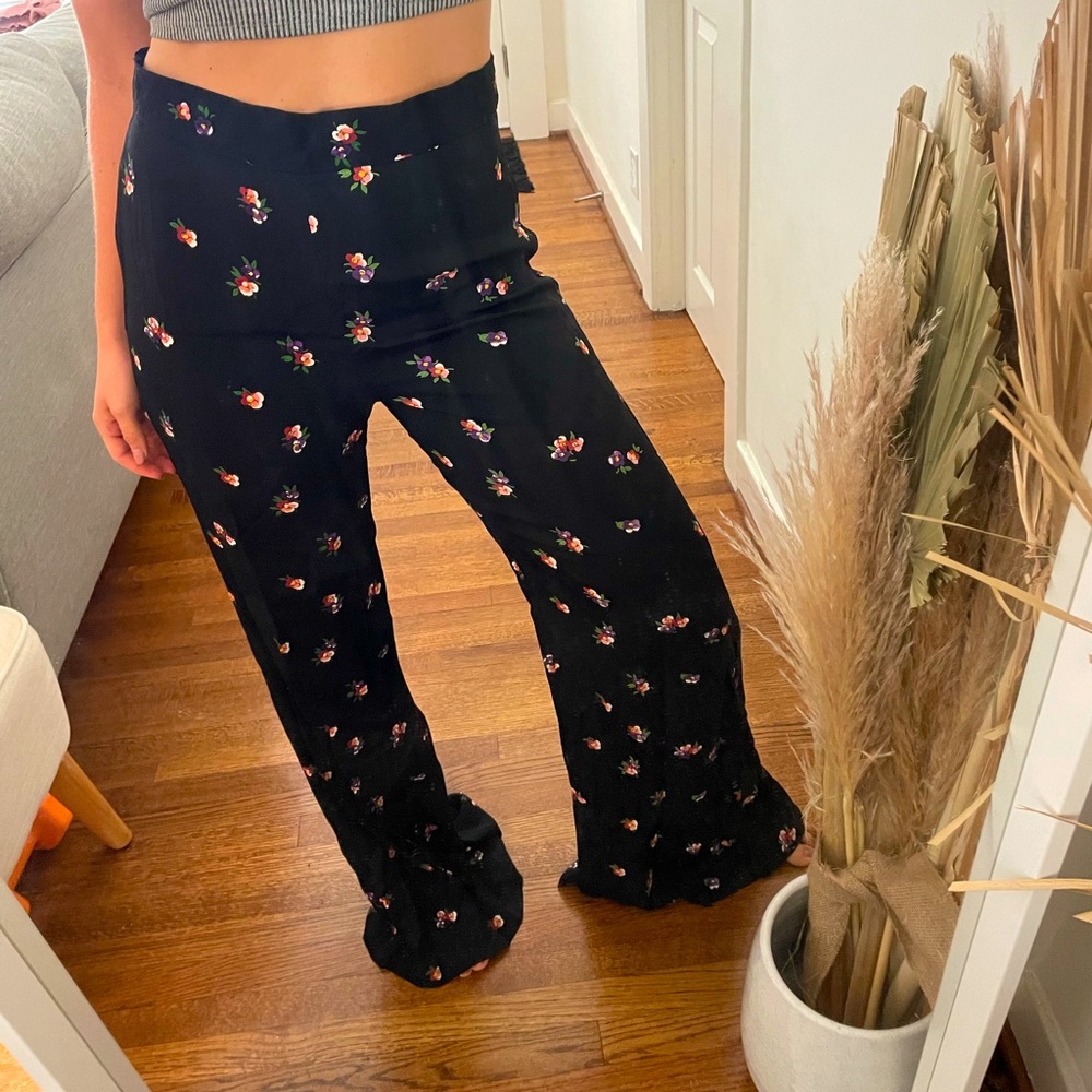 Flynn Skye Wide Leg Long Pants- Large